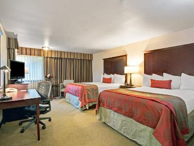 bedroom 1 - hotel ramada by wyndham tukwila southcenter - tukwila, united states of america