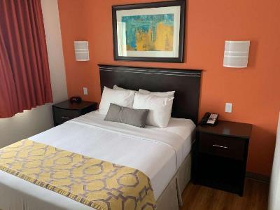 bedroom 1 - hotel baymont by wyndham gillette - gillette, united states of america