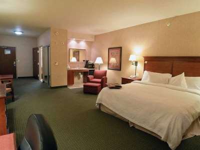bedroom 1 - hotel hampton inn laramie - laramie, united states of america