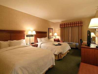 bedroom 2 - hotel hampton inn laramie - laramie, united states of america