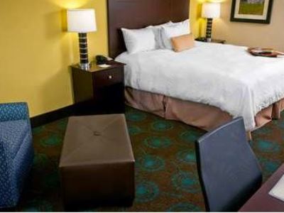 bedroom - hotel hampton inn kinston - kinston, united states of america