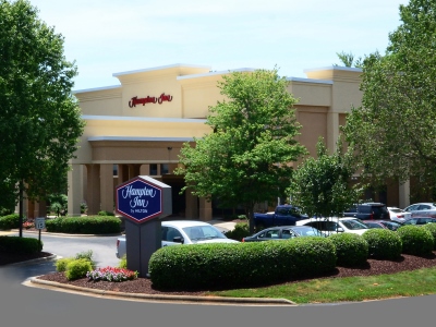 exterior view - hotel hampton inn raleigh town of wake forest - wake forest, united states of america