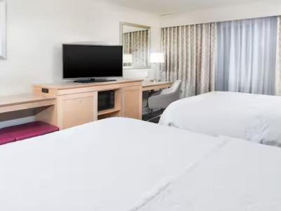 bedroom - hotel hampton inn and suites wilson i-95 - wilson, united states of america