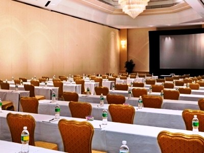 conference room - hotel hilton east brunswick exec meeting ctr - east brunswick, united states of america