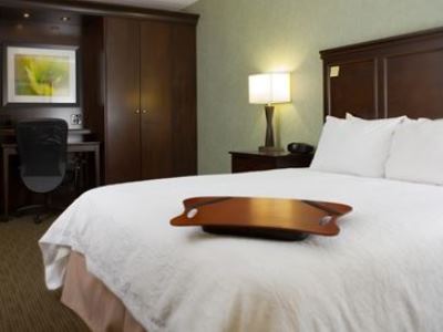 bedroom - hotel hampton inn ridgefield park - ridgefield park, united states of america