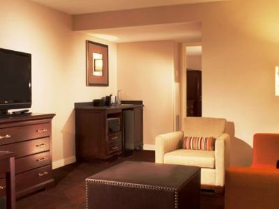 bedroom 2 - hotel embassy suites by hilton syracuse - east syracuse, united states of america