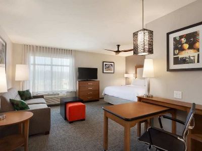 bedroom - hotel homewood suites syracuse-carrier circle - east syracuse, united states of america
