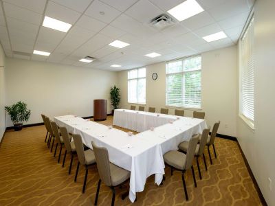 conference room 2 - hotel bw plus the inn at king of prussia - king of prussia, united states of america