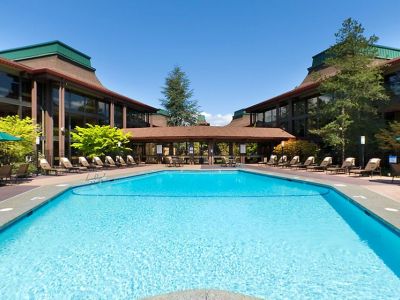 outdoor pool - hotel doubletree by hilton seattle airport - seatac, united states of america