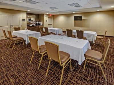 conference room - hotel hampton inn indianola - indianola, united states of america