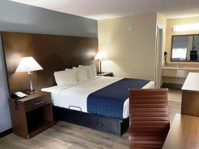 bedroom 1 - hotel baymont by wyndham ridgeland i-95 - ridgeland, south carolina, united states of america