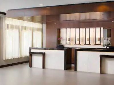 lobby - hotel doubletree by hilton baltimore bwi aprt - linthicum, united states of america
