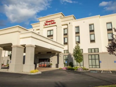 exterior view - hotel hampton inn and suites - tilton, united states of america