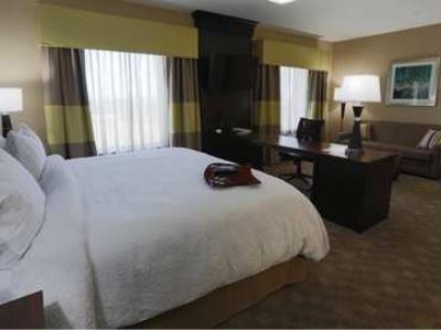 bedroom 5 - hotel hampton inn and suites missouri city - missouri city, united states of america