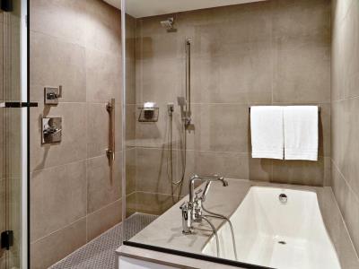 bathroom - hotel canopy by hilton washington dc - north bethesda, united states of america