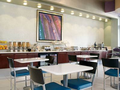 breakfast room - hotel springhill suites philadelphia airport - ridley park, united states of america