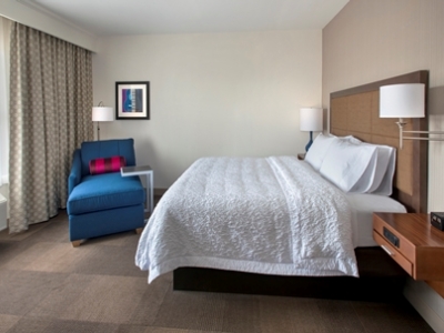 bedroom - hotel hampton inn by hilton new paltz - new paltz, united states of america