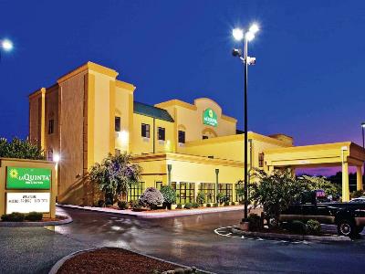 exterior view - hotel la quinta inn and suites knoxville east - knoxville, tennessee, united states of america