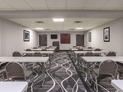 conference room - hotel la quinta inn and suites knoxville east - knoxville, tennessee, united states of america