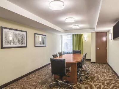 conference room - hotel la quinta inn suites knoxville papermill - knoxville, tennessee, united states of america