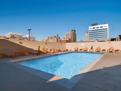 outdoor pool - hotel hilton knoxville - knoxville, tennessee, united states of america