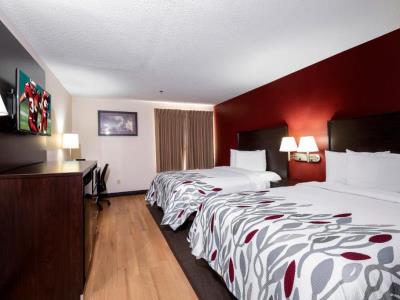 bedroom 1 - hotel red roof inn central - papermill road - knoxville, tennessee, united states of america