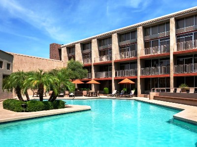 outdoor pool - hotel wyndham phoenix airport/tempe - tempe, united states of america