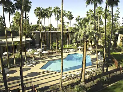 outdoor pool - hotel doubletree by hilton phoenix tempe - tempe, united states of america