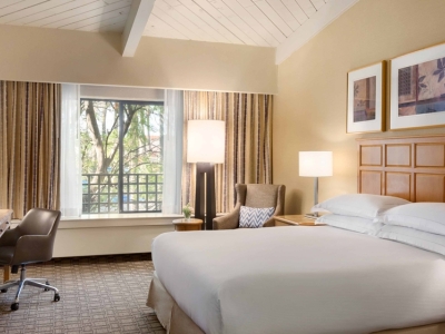 bedroom 1 - hotel hilton scottsdale resort and villas - scottsdale, united states of america