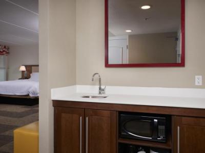 bedroom 1 - hotel hampton inn n ste phoenix on shea blvd - scottsdale, united states of america