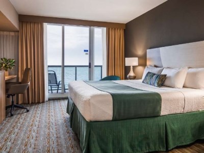 bedroom - hotel best western plus atlantic beach resort - miami beach, united states of america