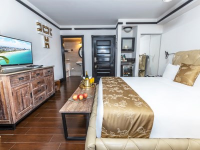 bedroom 2 - hotel croydon - miami beach, united states of america