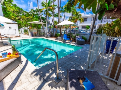 outdoor pool - hotel seaside all suites hotel - miami beach, united states of america
