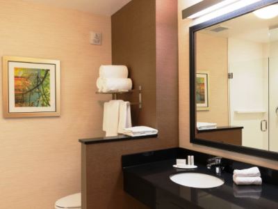 bathroom 1 - hotel fairfield inn suites orlando celebration - kissimmee, united states of america