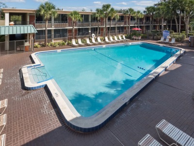 outdoor pool - hotel ramada by wyndham gateway - kissimmee, united states of america