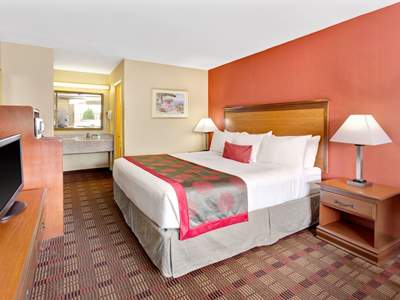 bedroom - hotel ramada by wyndham baltimore west - baltimore, united states of america