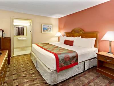 bedroom 3 - hotel ramada by wyndham baltimore west - baltimore, united states of america
