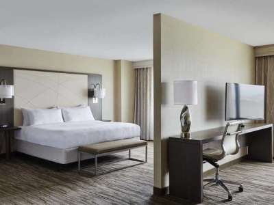 suite - hotel san francisco arpt marriott waterfront - burlingame, united states of america