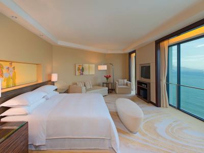 suite - hotel sheraton hotel and spa - nha trang, vietnam