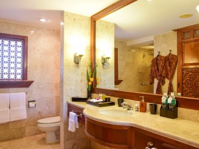 bathroom - hotel furama resort - danang, vietnam