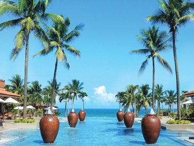 outdoor pool - hotel furama resort - danang, vietnam