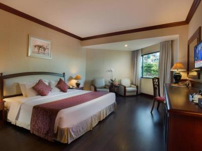 bedroom - hotel halong plaza - ha long, vietnam