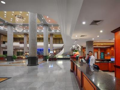 lobby - hotel halong plaza - ha long, vietnam