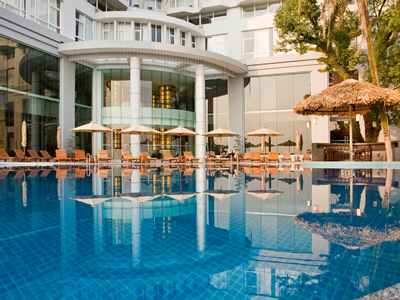 outdoor pool - hotel novotel ha long bay - ha long, vietnam