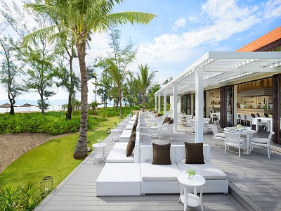 bar 1 - hotel banyan tree lang co - lang co, vietnam