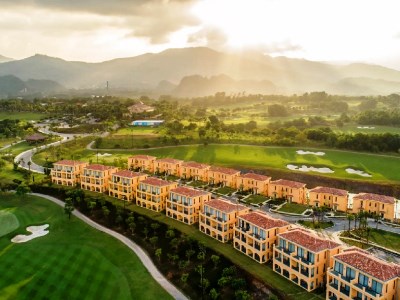 exterior view - hotel wyndham sky lake resort and villas - chuong my, vietnam