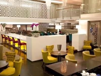 bar - hotel doubletree cape town - upper eastside - cape town, south africa