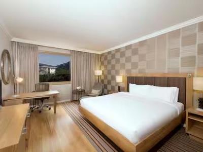 bedroom - hotel hilton sandton - johannesburg, south africa