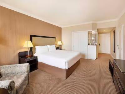 bedroom 1 - hotel hilton sandton - johannesburg, south africa